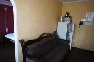 Отель Kolizey. Люкс трехместный  2