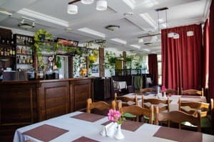 Пивденна Брама 9