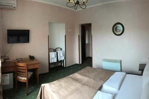 Пивденна Брама 16